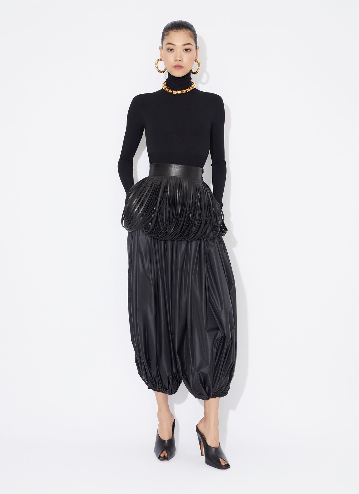 FINE KNIT TURTLENECK JUMPER ALAÏA BLACK FINE KNIT TURTLENECK JUMPER